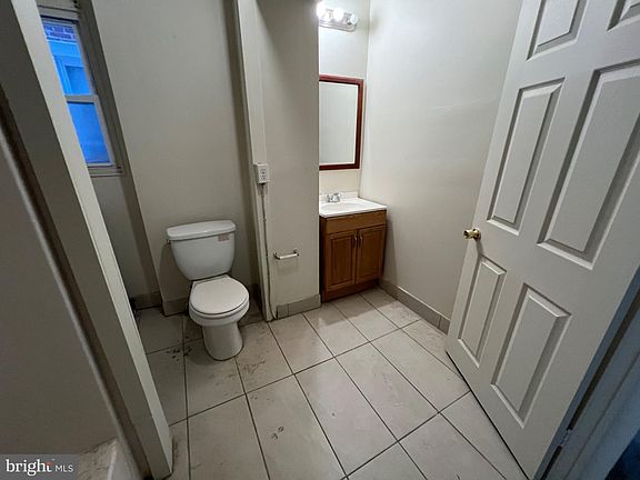 4th image of 1709 W Montgomery Ave #1