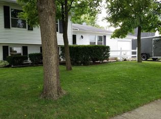 2569 McClain Ct, Grove City, OH 43123