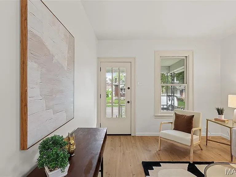 5223 Schollmeyer Ave — Photo 4