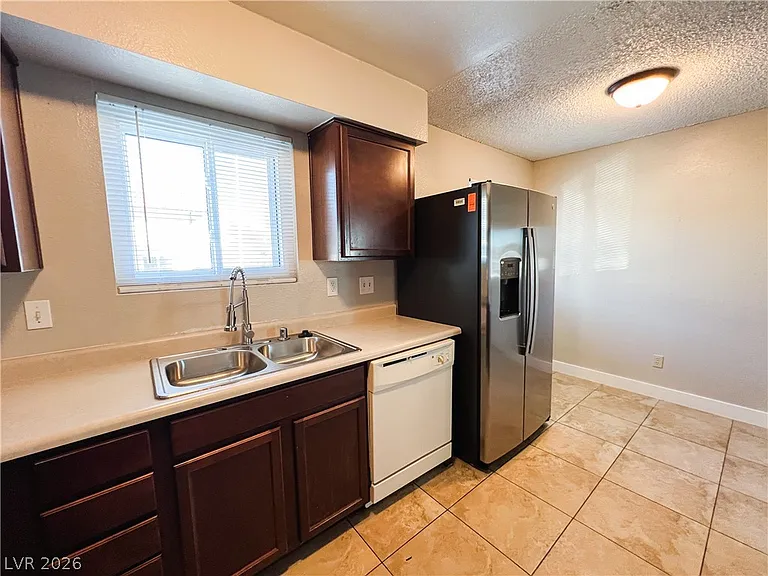 445 N 14th St #B — Photo 30