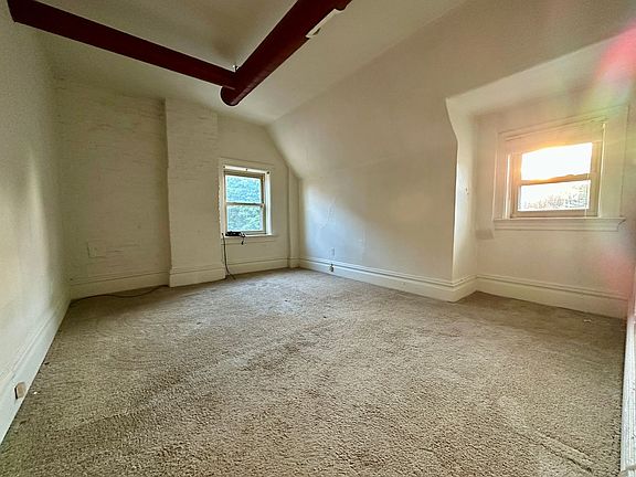5th image of 366 S Negley Ave APT 6