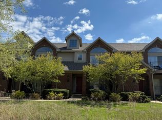 2962 Signature Blvd, Ann Arbor, MI 48103