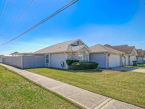 2nd image of 2701 Bayou Adois Ct