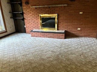 5th image of 246 Edison St