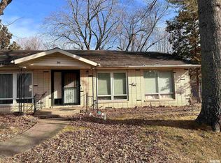 201 S Glenview Dr, Carbondale, IL 62901