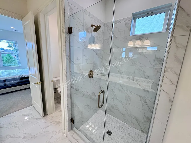 721 Primrose Dr — Photo 31