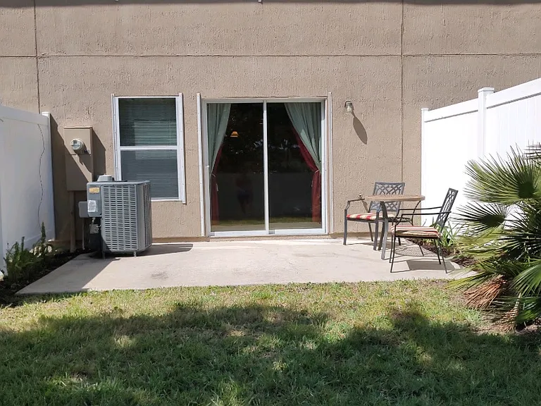 273 Michelangelo Pl — Photo 15
