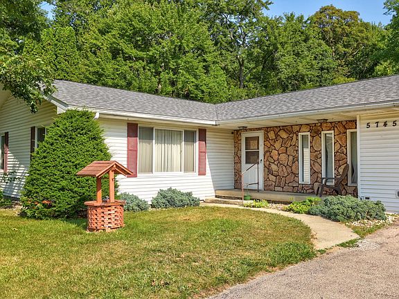 3rd image of 5745 E Townline Rd