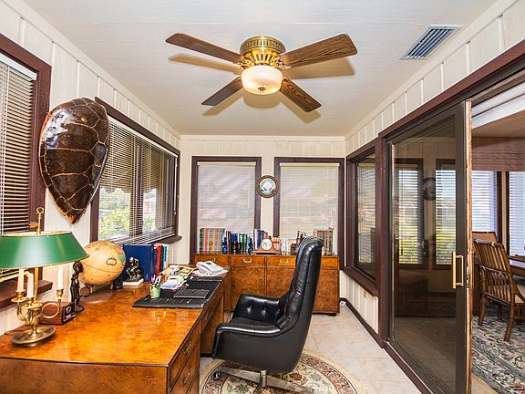 5th image of 26 Claridge Ct S