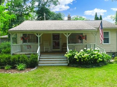 2161 E Euna, Wixom, MI, 48393