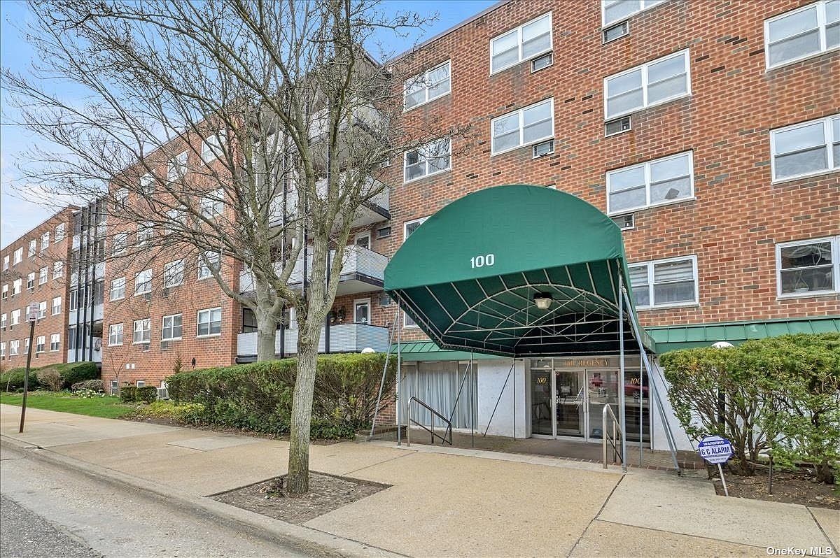100 Lincoln Avenue UNIT 11B, Mineola, NY 11501 | Zillow