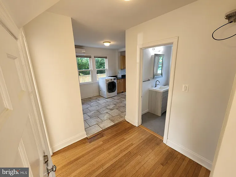 1227 N Utah St #3 — Photo 8