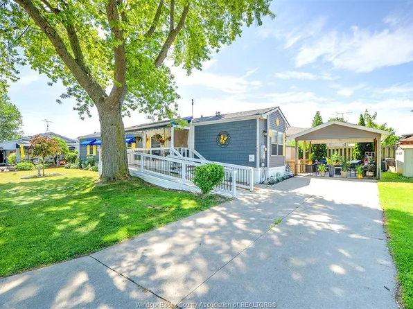 54 Malden Hill Dr, Amherstburg, ON N9V 3E1
