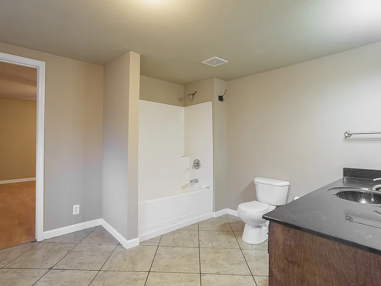 207 Limestone St — Photo 16