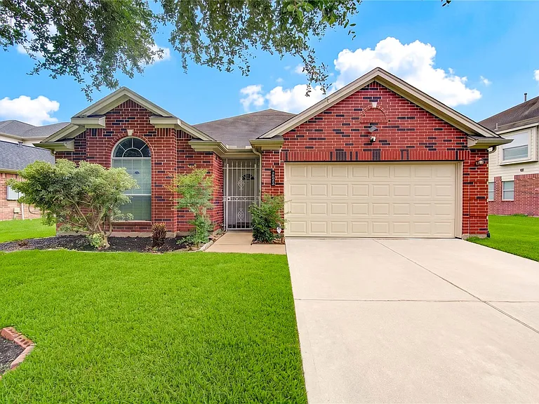 14027 Coveney Dr — Photo 1