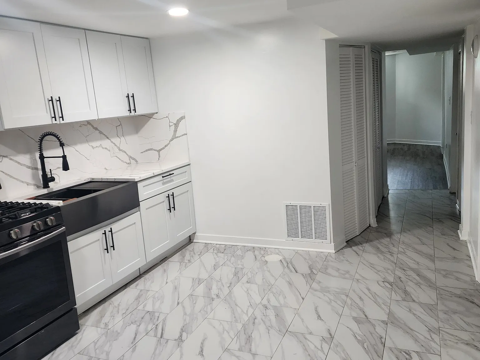 2 bed, $1,600 — Photo 2