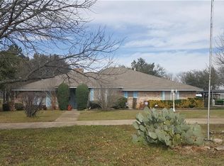 250 Horseshoe Dr, Springtown, TX 76082
