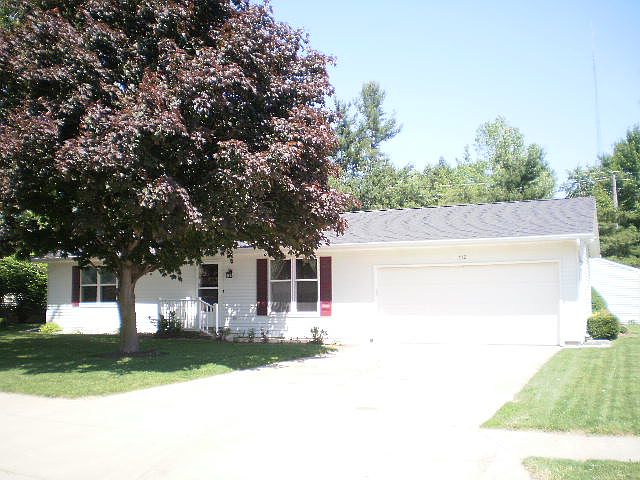 1st image of 112 S Wheatland Dr