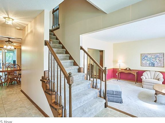 2nd image of 8777 Oak Leaf Dr