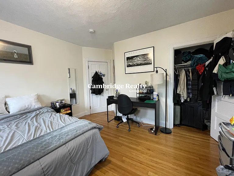 65 Fairbanks St #2T — Photo 6