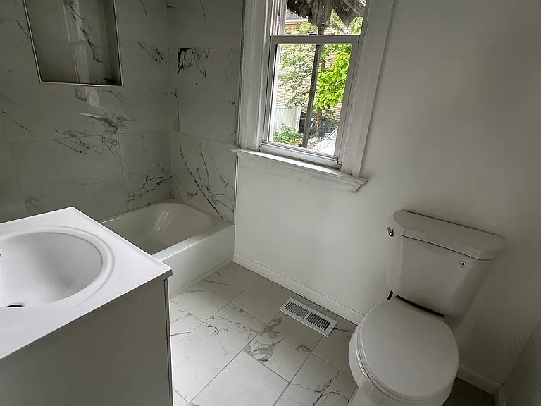 508 Dixwell Ave #1 — Photo 18