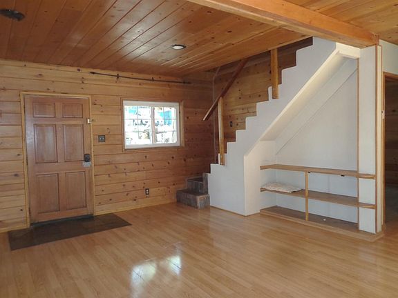 5th image of 628 Knoll Dr