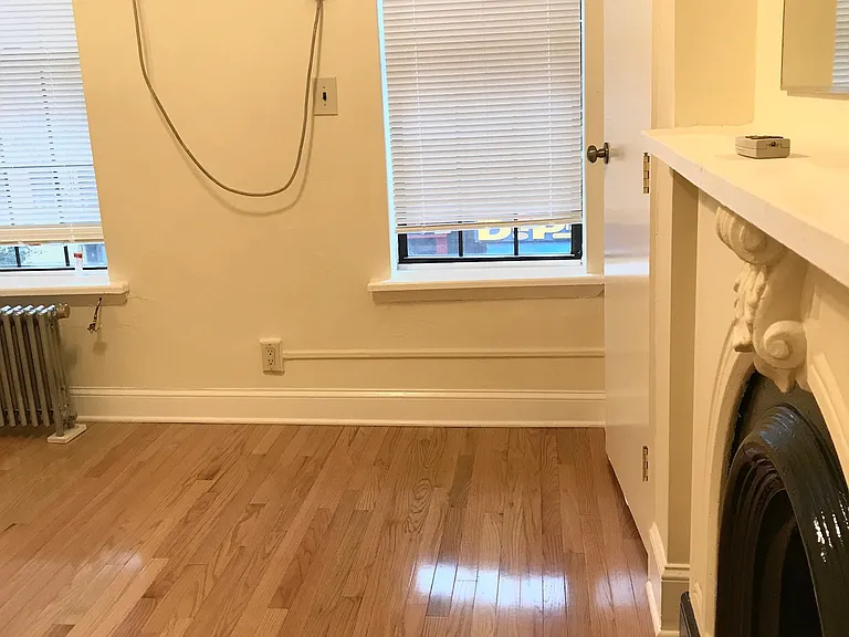 980 2nd Ave #2E — Photo 5