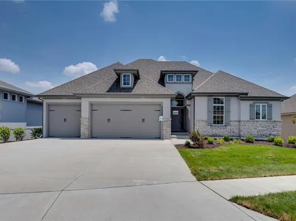 16672 S Tomashaw St, Olathe, KS 66062