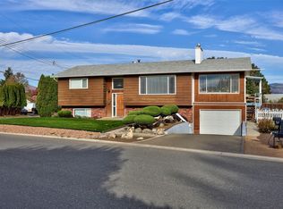 594 Brentwood Ave, Kamloops, BC V2B1P3