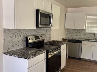 1806 Upthegrove St, Greenville, TX 75401