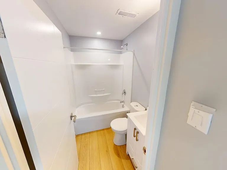 5375 Rector St #7 — Photo 12