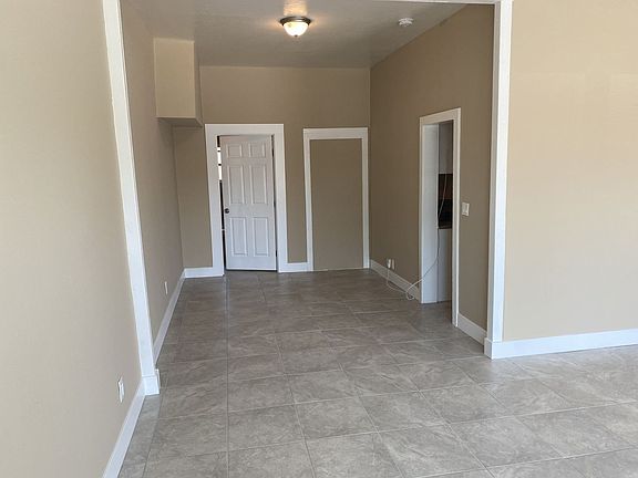 5th image of 744 Broadway St #1