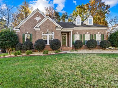 242 Squirrel Ln, Lake Wylie, SC, 29710