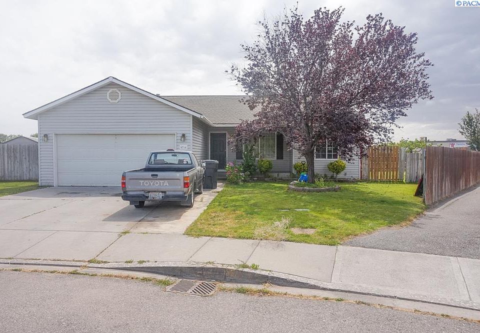 1st image of 8716 Kingsbury Dr