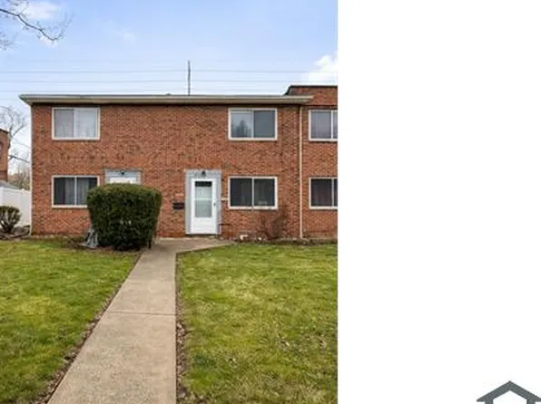5978 Glenway Dr #A, Brookpark, OH 44142