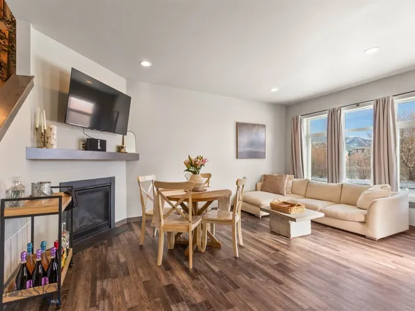 2320 Gallatin Green Blvd #23, Bozeman, MT 59718