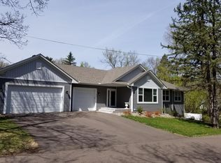 310 Paddington Rd, Willernie, MN 55090