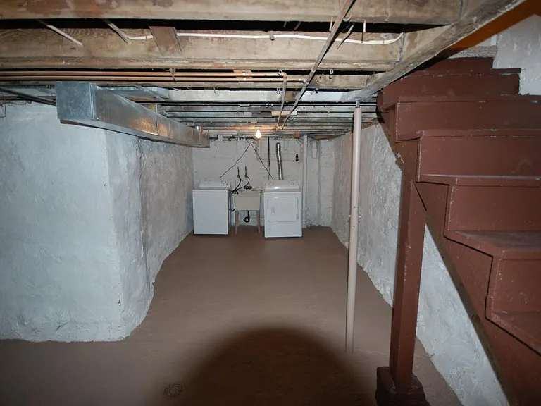 Basement with Washer/Dryer