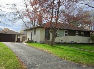 7019 Ewing Ave N, Brooklyn Center, MN 55429