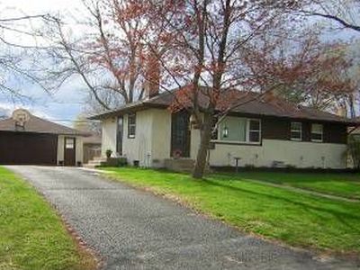 7019 Ewing Ave N, Brooklyn Center, MN, 55429