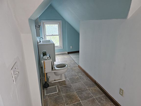 5th image of 125 S Mill St #B