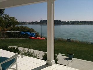 1st image of 2903 W Lakeside Dr