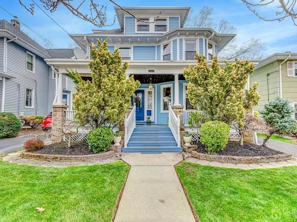 20 Codington Pl, Somerville, NJ 08876