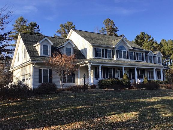 3rd image of 24 Plum Ct