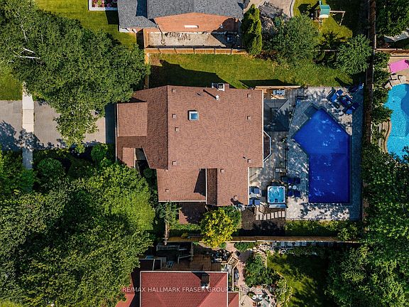 2nd image of 1797 Parkside Dr