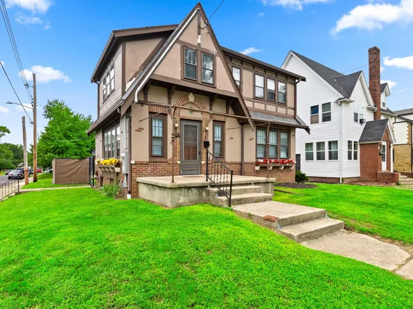 2923 N Sheridan Rd, Peoria, IL 61604