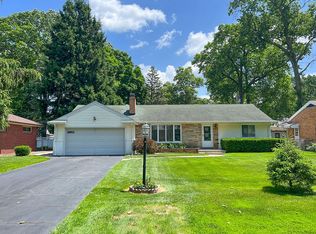 4912 Clover Ln, Toledo, OH 43623