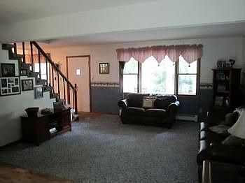 3rd image of 464 W Irish St
