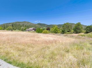 476 NW Scenic Dr, Grants Pass, OR 97526
