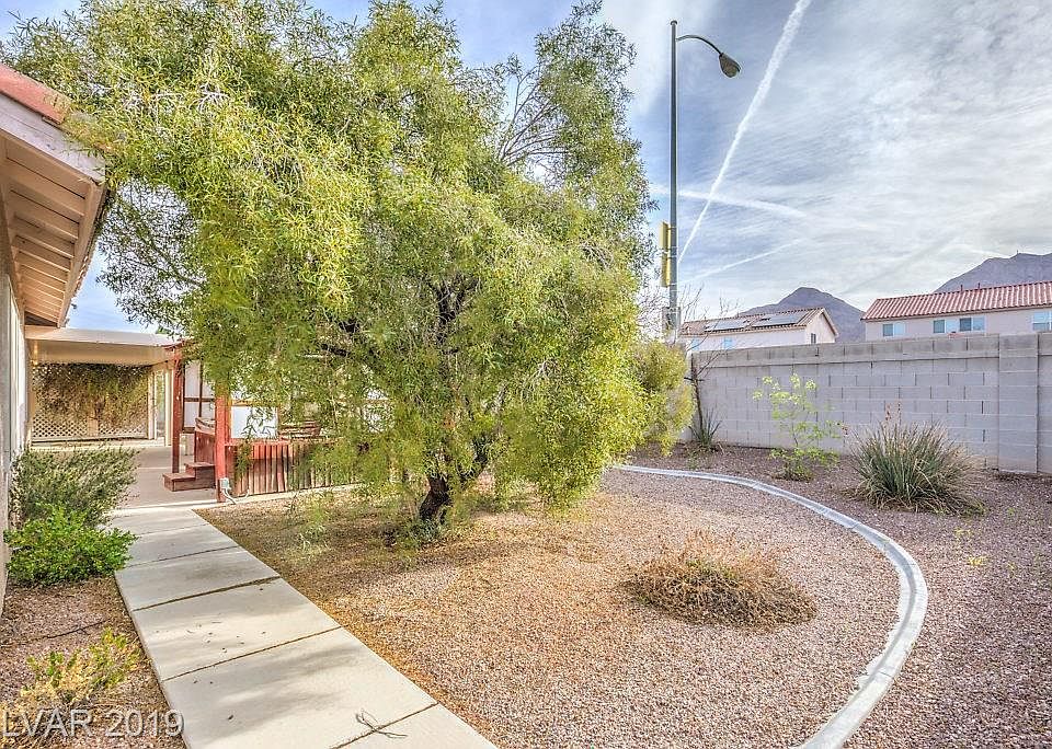 2nd image of 1080 Caramel Almond Cir